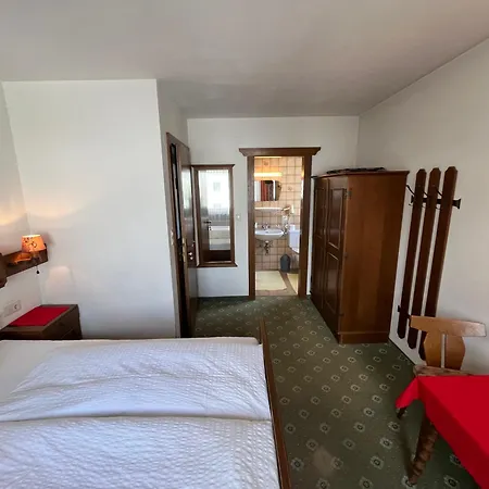 Haus Alpenblick فندق مبيت وإفطار